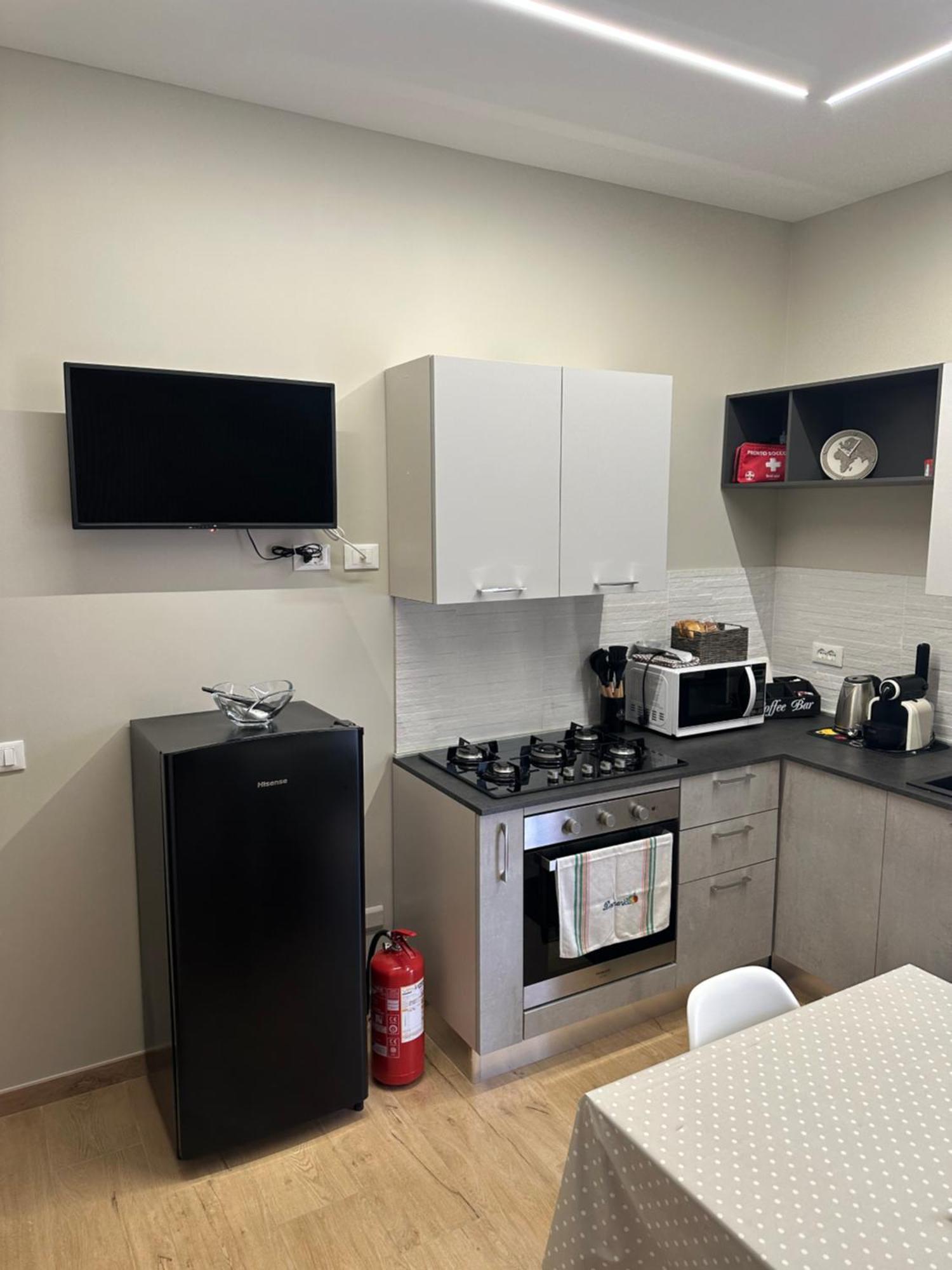 Fix You Apartment Fco フィウミチーノ エクステリア 写真
